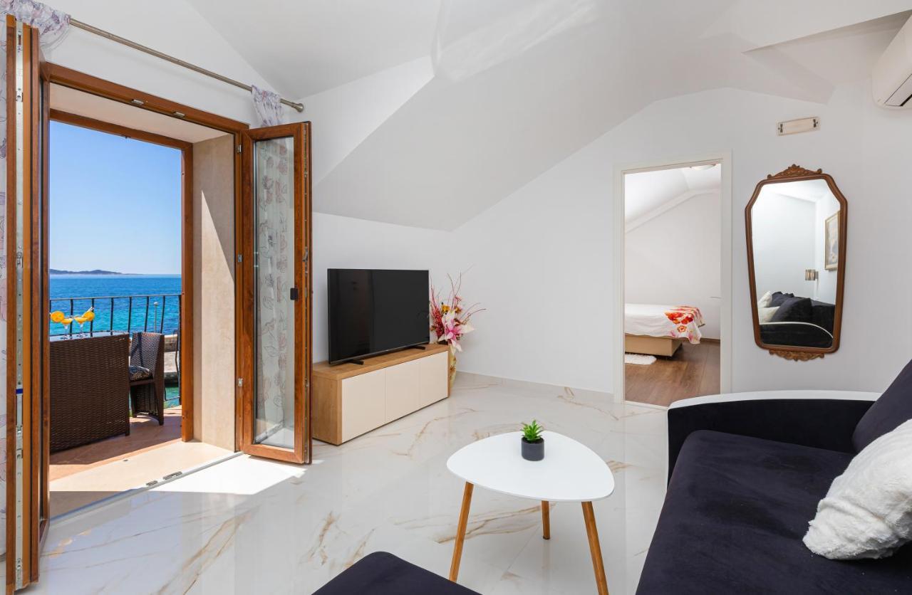 Villa Ana Apartments ムリニ エクステリア 写真